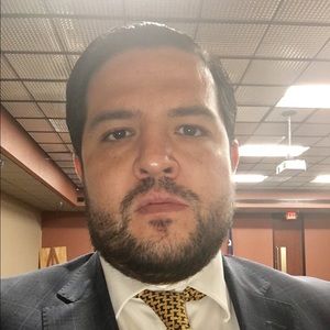 Meet your Posher, Luis